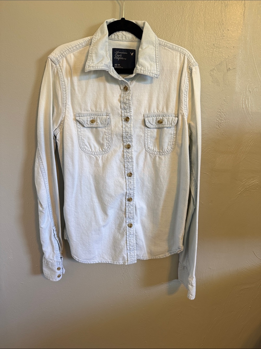 American eagle button up